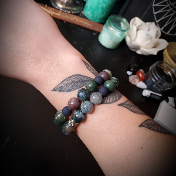 ❤Base Chakra❤ Reiki Infused Beaded Bracelet - Picture 3 of 3